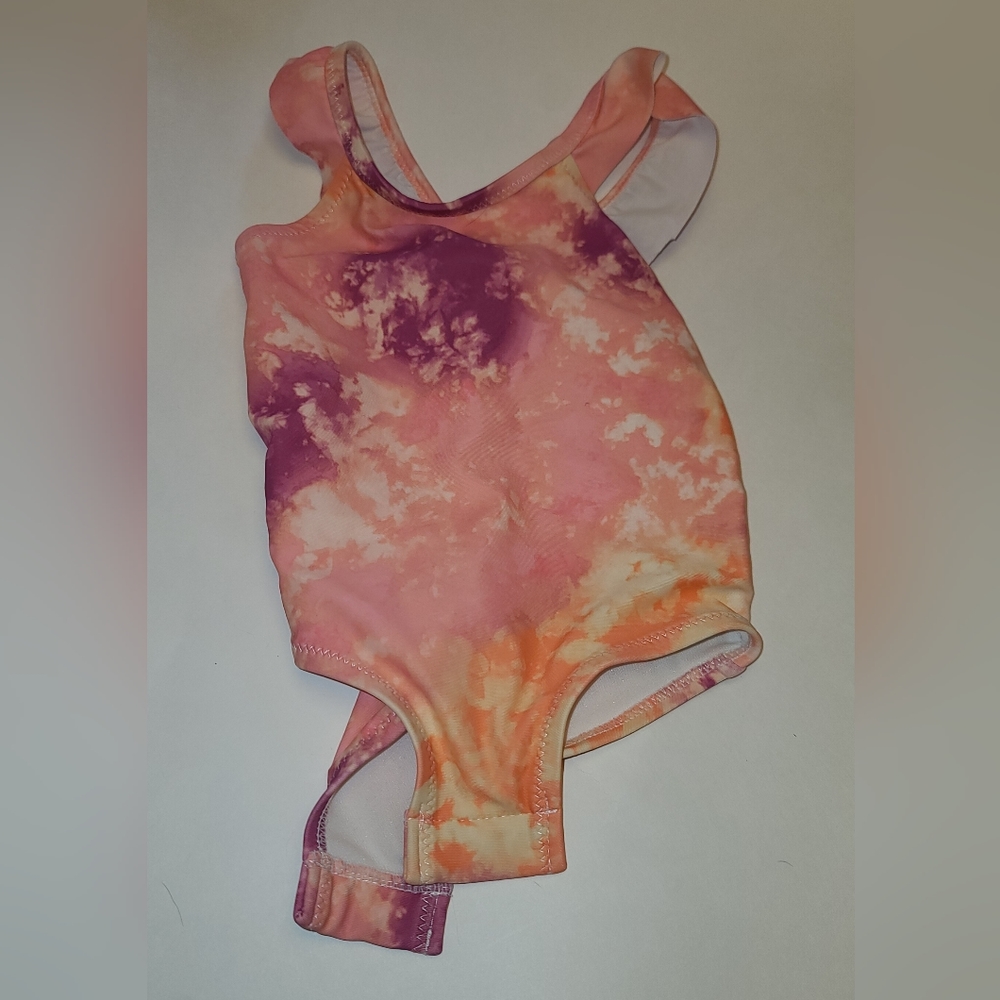 Oshkosh girls 9 month one piece swim suit.